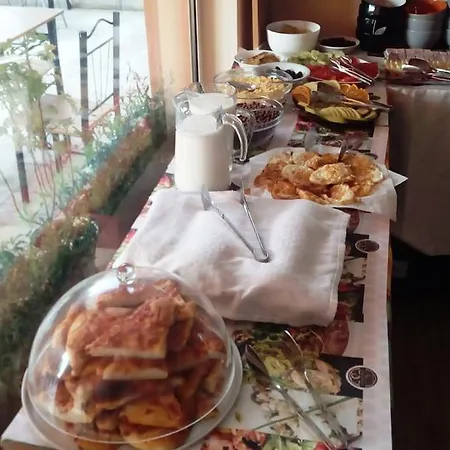 Darius Hstl فندق