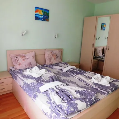 Darius Hstl ساني بيتش