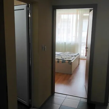 فندق Darius Hstl 3*