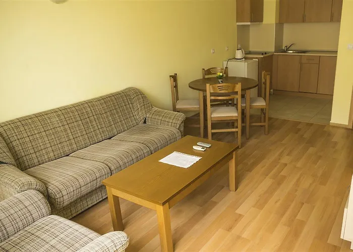 Хотел Darius Hstl