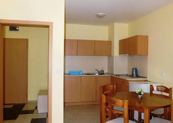 Хотел Darius Hstl