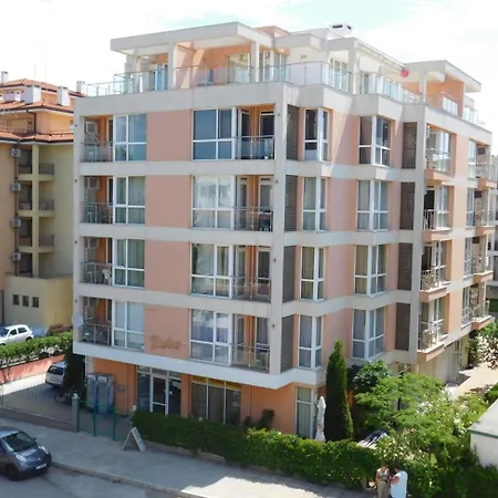 ホテル Darius Hstl