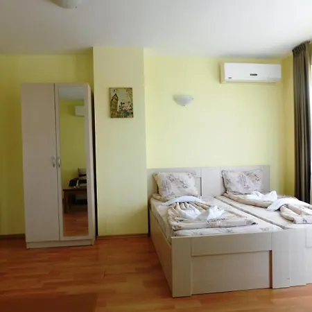 Darius Hstl ホテル サニービーチ