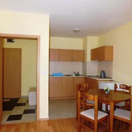 ホテル Darius Hstl