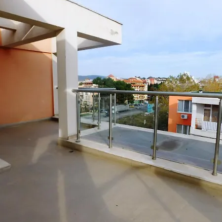 Darius Hstl ホテル 3*